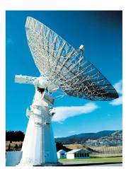 Satelite bidezko komunikazioetarako antena, Albertan, Kanada.<br><br>